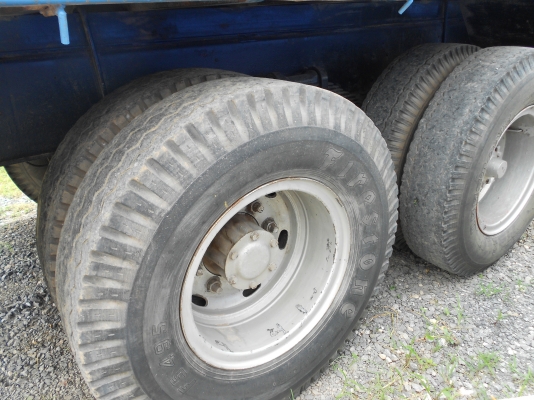 ขาย รถ10ล้อ พื้นเรียบ เพลาเดียว