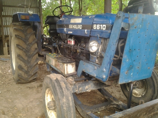 ขายรถไถฟอด6600สภาพดีเครื่องฟิต  ลดแล้วเหลือ  325000  บาท