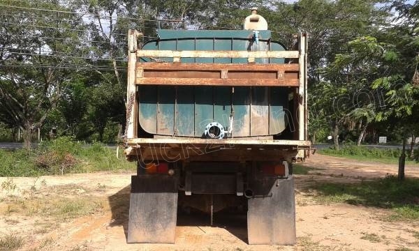 ถังใส่น้ำยาง 18,000 ลิตร มี 3 ห้อง ถังใส่น้ำยาง 18,000 ลิตร มี 3 ห้อง