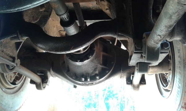 รถดั๊ม10ล้อ HINO มีสโลว์กลาง ขับเคลื่อน 2 เพลา