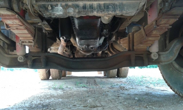 รถดั๊ม10ล้อ HINO มีสโลว์กลาง ขับเคลื่อน 2 เพลา