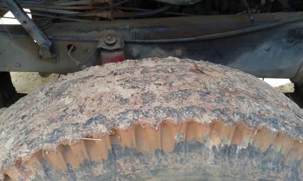 รถดั๊ม10ล้อ HINO มีสโลว์กลาง ขับเคลื่อน 2 เพลา