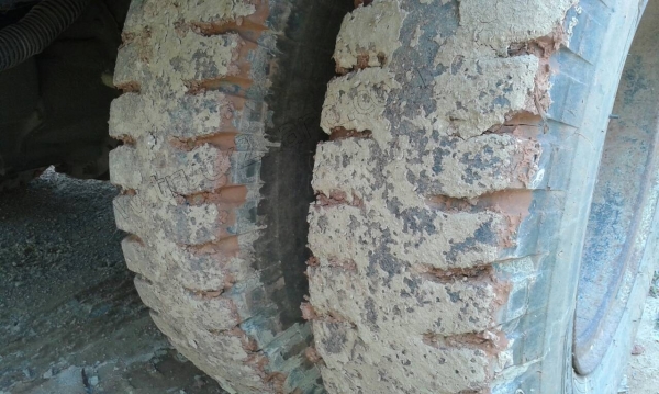 รถดั๊ม10ล้อ HINO มีสโลว์กลาง ขับเคลื่อน 2 เพลา