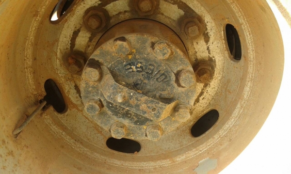 รถดั๊ม10ล้อ HINO มีสโลว์กลาง ขับเคลื่อน 2 เพลา