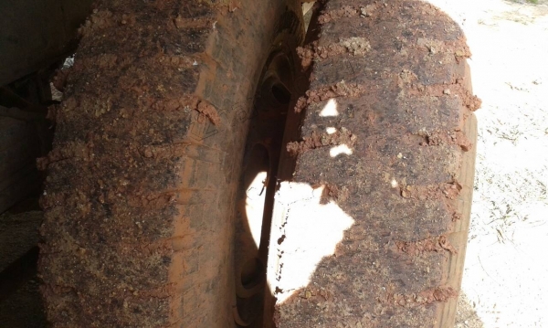 รถดั๊ม10ล้อ HINO มีสโลว์กลาง ขับเคลื่อน 2 เพลา