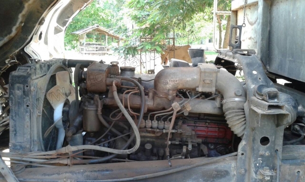 รถดั๊ม10ล้อ HINO มีสโลว์กลาง ขับเคลื่อน 2 เพลา