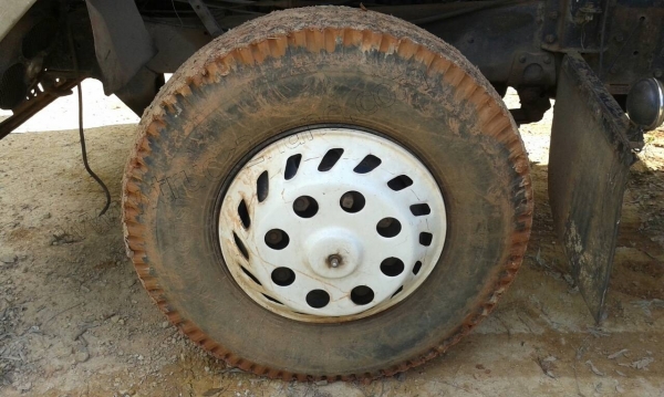 รถดั๊ม10ล้อ HINO มีสโลว์กลาง ขับเคลื่อน 2 เพลา