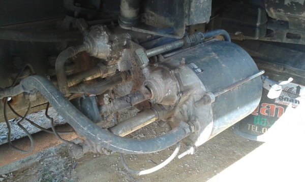 รถดั๊ม10ล้อ HINO มีสโลว์กลาง ขับเคลื่อน 2 เพลา