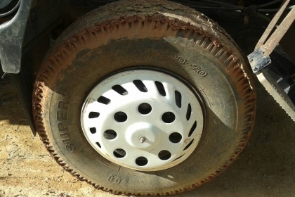 รถดั๊ม10ล้อ HINO มีสโลว์กลาง ขับเคลื่อน 2 เพลา