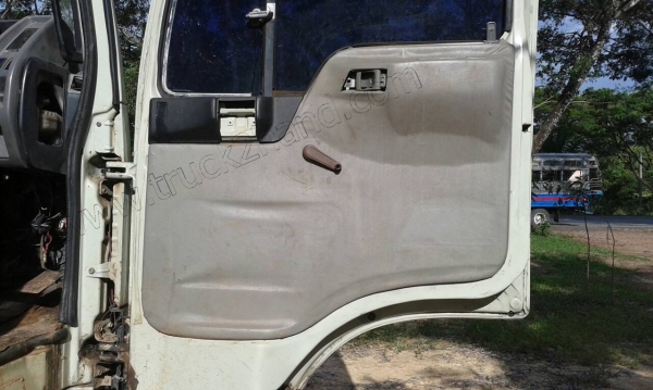 รถดั๊ม10ล้อ HINO มีสโลว์กลาง ขับเคลื่อน 2 เพลา