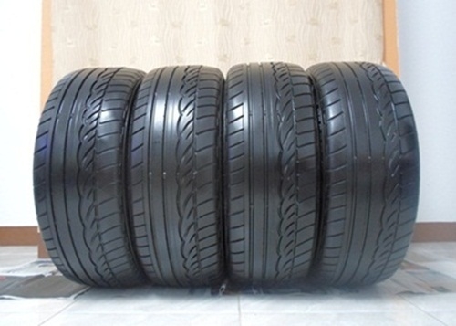 ยาง,205-55-16 DUNLOP SPORT-01 สภาพสวยไม่ปะปี12แก่ๆสี่เส้น 3,700