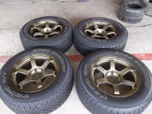 ขายแม็กTE37 ขอบ18X9  off0  เป็นแม็กใหม่ พร้อมยางเปอร์เซ็น