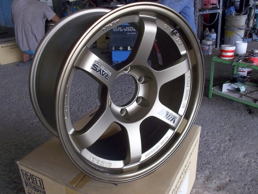 ขายแม็กTE37 ขอบ18X9  off0  เป็นแม็กใหม่ พร้อมยางเปอร์เซ็น