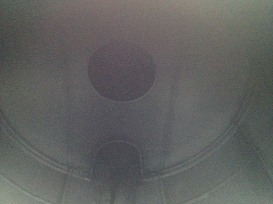 ขายถังเหล็กติดรถ 12,000 ลิตร สภาพด้านในเคลือบกันสนิมอย่างดี ไม่มีสนิม ด้านนอกสนิมนิดหน่อย