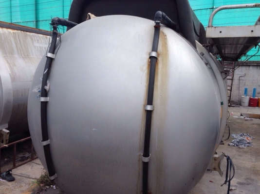 ขายถังเหล็กติดรถ 12,000 ลิตร สภาพด้านในเคลือบกันสนิมอย่างดี ไม่มีสนิม ด้านนอกสนิมนิดหน่อย