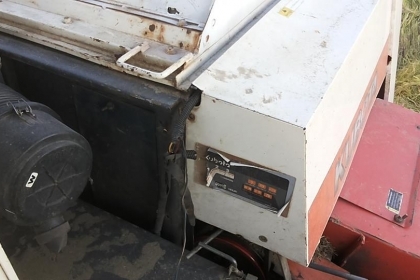 **275,000 บ.ต่อรอง**คันที่1!!!ขายรถเกี่ยวแบบรองกระสอบ KUBOTA DC60 เครื่องเดิมปั้มเดิม 60แรง แน่นดีแรง ปากเกี่ยวสภาพดี ชั่วโมงทำงาน3,9xx ชม. ช่องระบายข้าว2ช่อง ช่วงล่าง70-80\% ทำงานดีคล่องตัวเลี้ยวง่าย รถใช้งานอยู่ปกติ สีสันดี ซื้อไปทำงานได้เลย พร้อมใช้พร้อ **275,000 บ.ต่อรอง**คันที่1!!!ขายรถเกี่ยวแบบรองกระสอบ KUBOTA DC60 เครื่องเดิมปั้มเดิม 60แรง แน่นดีแรง ปากเกี่ยวสภาพดี ชั่วโมงทำงาน3,9xx ชม. ช่องระบายข้าว2ช่อง ช่วงล่าง70-80\% ทำงานดีคล่องตัวเลี้ยวง่าย รถใช้งานอยู่ปกติ สีสันดี ซื้อไปทำงานได้เลย พร้อมใช้พร้อ