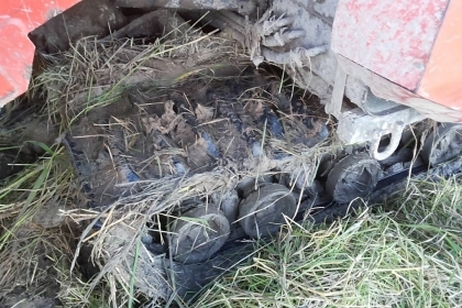 **275,000 บ.ต่อรอง**คันที่2!!! ขายรถเกี่ยวแบบรองกระสอบ KUBOTA DC60 เครื่องเดิมปั้มเดิม 60แรง แน่นดีแรง ปากเกี่ยวสภาพดี ชั่วโมงทำงาน3,1xx ชม. ช่องระบายข้าว2ช่อง ช่วงล่าง70-80\% ทำงานดีคล่องตัวเลี้ยวง่าย รถใช้งานอยู่ปกติ สีสันดี ซื้อไปทำงานได้เลย พร้อมใช้พร้ **275,000 บ.ต่อรอง**คันที่2!!! ขายรถเกี่ยวแบบรองกระสอบ KUBOTA DC60 เครื่องเดิมปั้มเดิม 60แรง แน่นดีแรง ปากเกี่ยวสภาพดี ชั่วโมงทำงาน3,1xx ชม. ช่องระบายข้าว2ช่อง ช่วงล่าง70-80\% ทำงานดีคล่องตัวเลี้ยวง่าย รถใช้งานอยู่ปกติ สีสันดี ซื้อไปทำงานได้เลย พร้อมใช้พร้