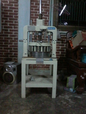 เครื่องตีเค็ก ขนาด 10 ลิตร เครื่องนอก เครื่องตีเค็ก ขนาด 10 ลิตร เครื่องนอก