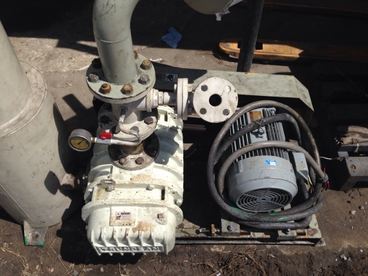 ขายโบวเวอร์อัดอากาศ Trundean มอเตอร์ Mitsubishi 10 HP สภาพสวย อุปกรณ์ครบ พร้อมใช้งาน