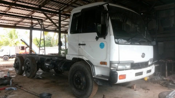 ้HINO FM18 ดั้ม สองเพลา