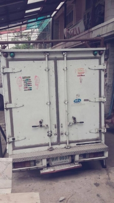 "ขายถูก" รถห้องเย็นมือสองสภาพดี