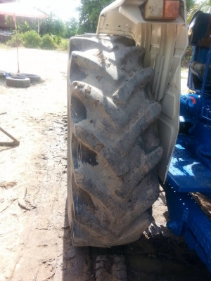 สนใจ Ford สอบถามได้นะคะ