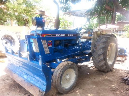 สนใจ Ford สอบถามได้นะคะ