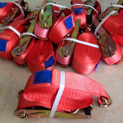 สายรัดก๊อกแก๊ก ใช้สำหรับรัดของรถบรรทุก หรือรัดของต่างๆได้ สายรัดก๊อกแก๊ก ใช้สำหรับรัดของรถบรรทุก หรือรัดของต่างๆได้