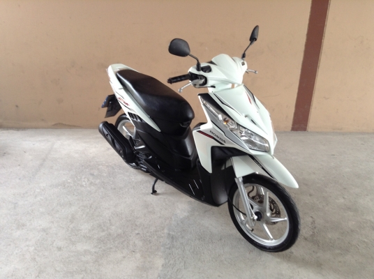 ขาย!!! ฮอนด้าคลิ๊กไอ รุ่นท็อปล้อแม็ก ปี52 รถเครื่องดีคับ ทะเบียนครบ