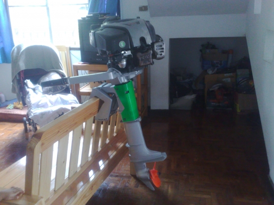 ขายเครื่องเอ้าท์บอร์ด บริกส์ แอนด์ สตาร์ตัน 4 จังหวะ