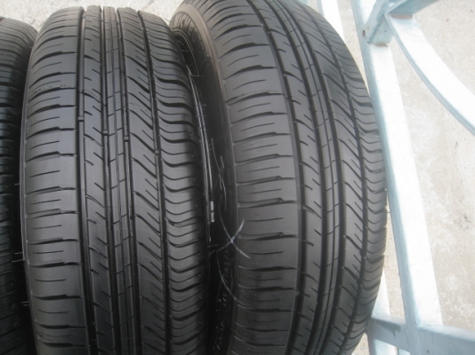 ขายกะทะล้อป้ายแดง Honda jazz,city ขอบ15 4รู100พร้อมยางปี14 สนใจติดต่อเล็กคลองสามครับ 081-3747940