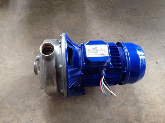 ขายปั้มน้ำหัวสแตนเลส Stac 1.2 HP. 380 V made in Italy ขนาดเข้า 1.5 นิ้ว ออก 1.2 นิ้ว สภาพสวย วิ่งนิ่ม พร้อมใช้งาน