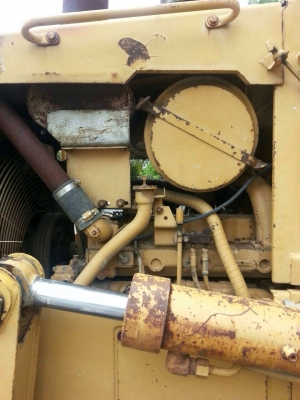 ขายรถแทรกเตอร์ D5H LGP เกียร์ตัด ตีนเป็ด เอกสารเล่มทะเบียน สภาพพร้อมใช้งาน