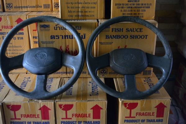 พวงมาลัย 3 ก้าน โตโยต้า surf