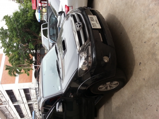ขายรถครู FORTUNER 3.0 TOP 163 แรง 4x4 AUTO ปี 2005 วิ่ง 2แสนต้นๆ ทะเบียนไม่ขายน่ะคับ