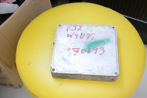 กล่อง ecu 1 j ฝาขาว
