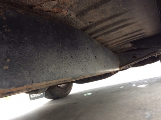 ขายรถกระบะมิตซูแคปปี91 เครื่องดีเซลเดิม 4D56 เกียร์ธรรมดา เพาเวอร์ ภายในเดิม เบาะขาดตะเข็บ แอร์เย็น ตัวถังบางเดิมทุกชิ้น ไม่มีผุ เครื่องดี เกียร์แน่น ล้อแม็ก15 รถขับดีครับ