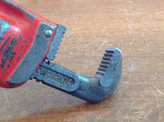 ขายคอม้า RIDGID 8" 6" แพคคู่