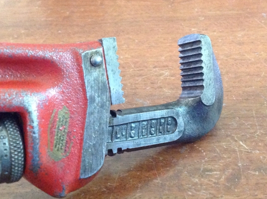 ขายคอม้า RIDGID 8" 6" แพคคู่