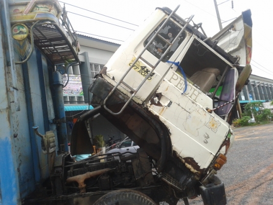 (ขายแล้วค่ะ เสี่ยต้น จ.พะเยาว์) สิบล้ออีโน่F17เพลาเดียว เล่มพร้อม..พร้อมใช้งาน