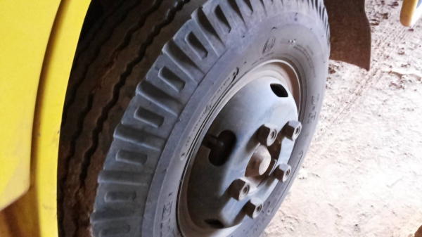 **195,000 บ.ต่อรอง**ขาย6ล้อสภาพสวย MITSUBISHI CANTER FE111E วางเครื่อง4D31 110แรง(ลงเล่ม) เกียร์สั้นสาย เครื่องดี มีเยิ้มหน่อย เกียร์ดีไม่หลุด ช่วงล่าง 5น็อต หน้า-หลัง คัสซีสวยเดิม ไม่ปะไม่ดาม ไม่บวม กระบะคาร์โก้พื้นเหล็กยาว4.30ม.สภาพสวยพื้นสวยข้างสวยไม่ผ