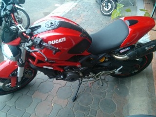 ขออนุญาติฝากขายDucati Monster795 แต่งเทพๆ สภาพดีมากๆ ไม่มีล้ม ไม่มีชน ปี2012 ไมล์แค่ 6,000โล ของแต่งมูลค่ากว่า 29x,xxx บาท ขอขายที่450,000บาท สนใจติดต่อ line:playshop โทร086-2444236 Bank ต่อรองกันได้จ้า ของแต่งตามภาพเลยนะครับ