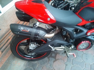 ขออนุญาติฝากขายDucati Monster795 แต่งเทพๆ สภาพดีมากๆ ไม่มีล้ม ไม่มีชน ปี2012 ไมล์แค่ 6,000โล ของแต่งมูลค่ากว่า 29x,xxx บาท ขอขายที่450,000บาท สนใจติดต่อ line:playshop โทร086-2444236 Bank ต่อรองกันได้จ้า ของแต่งตามภาพเลยนะครับ