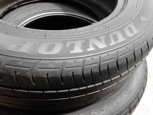 195/65R15 DUNLOP SP SPORT 230 ขายชุด 4 เส้น สวยๆ TEL.081-427-3941 195/65R15 DUNLOP SP SPORT 230 ขายชุด 4 เส้น สวยๆ TEL.081-427-3941