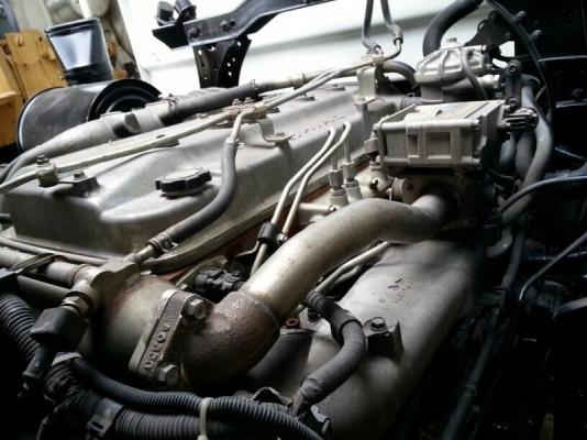 รถฮีโน่ 10 ล้อดั้ม 344 แรงม้า. ปี 53  สนใจติดต่อ 081 - 6079515