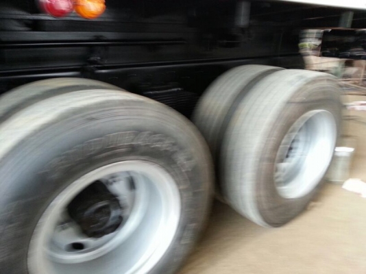 รถฮีโน่ 10 ล้อดั้ม 344 แรงม้า. ปี 53  สนใจติดต่อ 081 - 6079515