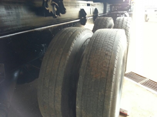 รถฮีโน่ 10 ล้อดั้ม 344 แรงม้า. ปี 53  สนใจติดต่อ 081 - 6079515