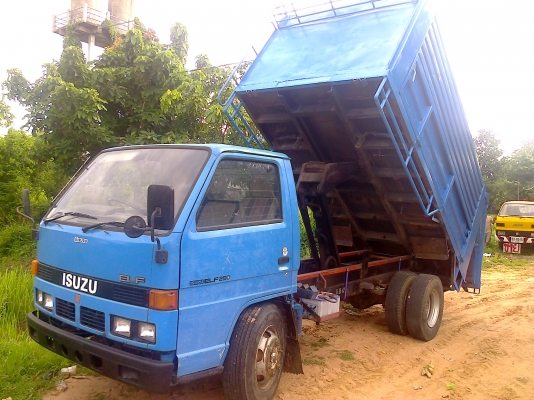 หกล้อดั้ม อีซูซุ110แรง ดั้มเกษตร พวงมาลัยเพาเวอร์ สภาพพร้อมใช้งาน