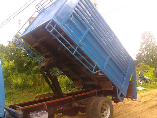 หกล้อดั้ม อีซูซุ110แรง ดั้มเกษตร พวงมาลัยเพาเวอร์ สภาพพร้อมใช้งาน