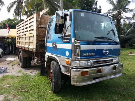 รถอีโน่ 6 ล้อดั้ม FF173  /  168 แรงม้า. ปี 25  สนใจติดต่อ 081 - 6079515